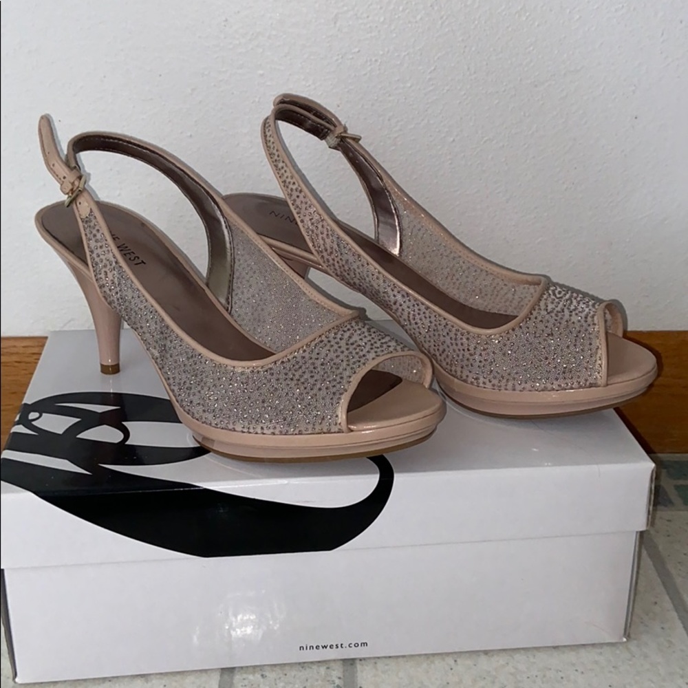 Nine West Nude Pumps